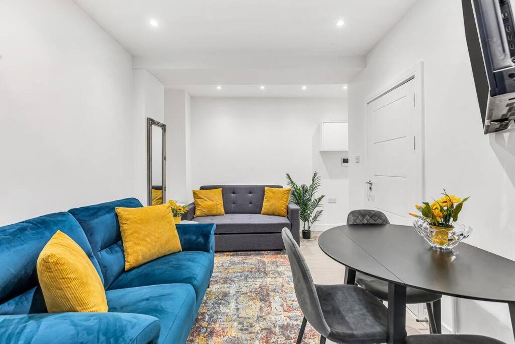 Luxstay Holland Park Apartment With Ac London Exterior foto